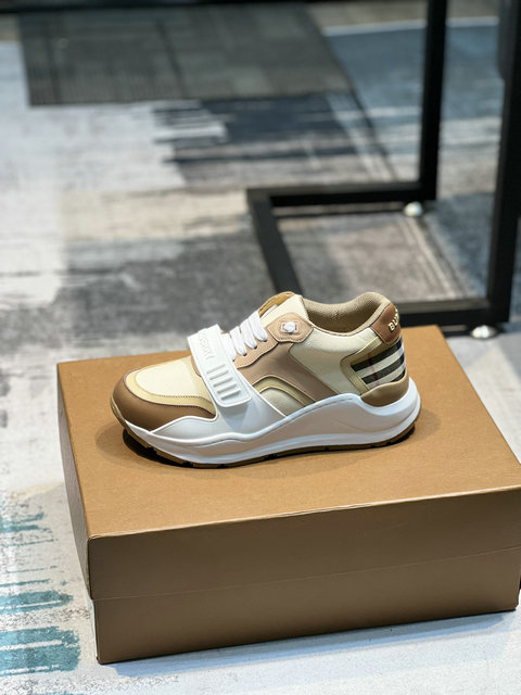 men Burberry shoes-373